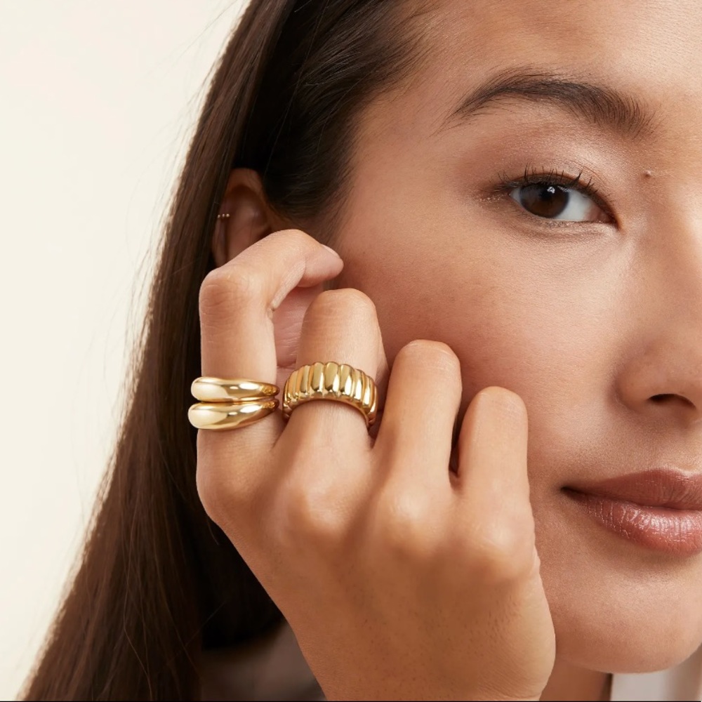 Mejuri Charlotte Bold Ring LIKE NEW (size 8)